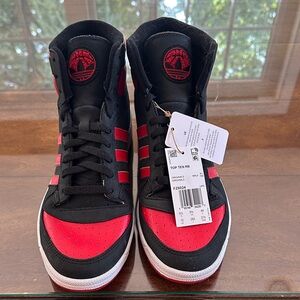 Adidas Men's Black and Red Sneakers